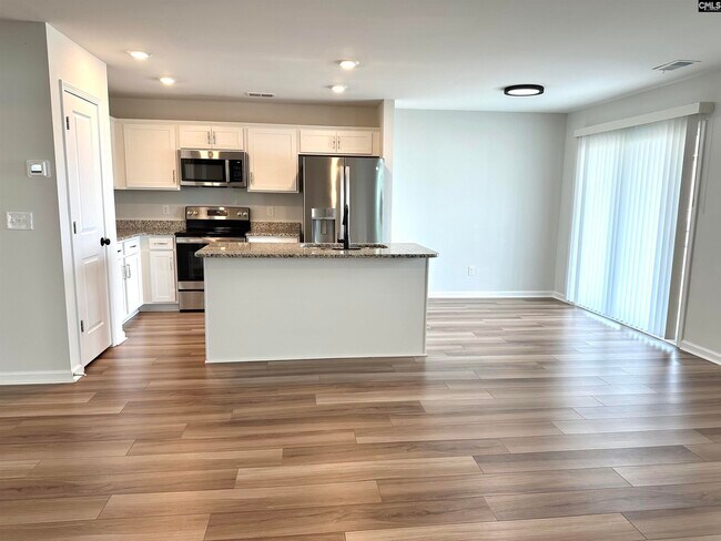 Building Photo - 401 Eclipse Ln