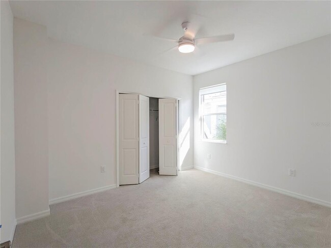 Building Photo - 8125 Sternway Rd