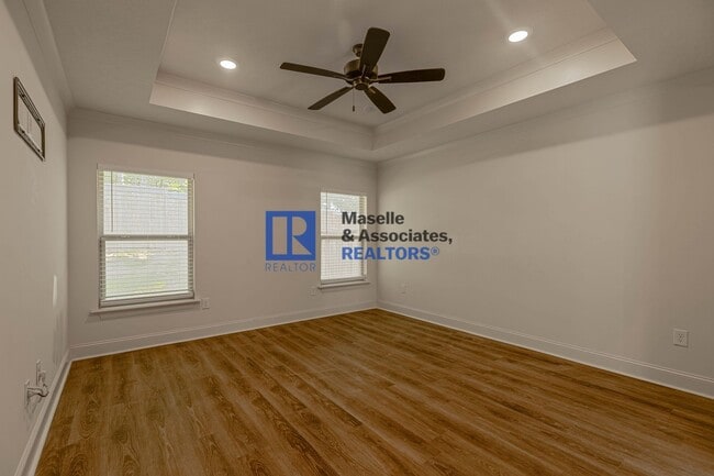 Building Photo - 3 Bed/2 Bath Home in Silver Ridge