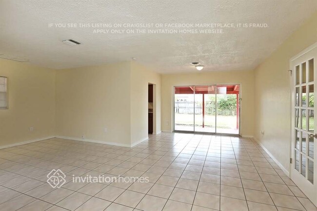 Building Photo - 18935 NW 8th Ave