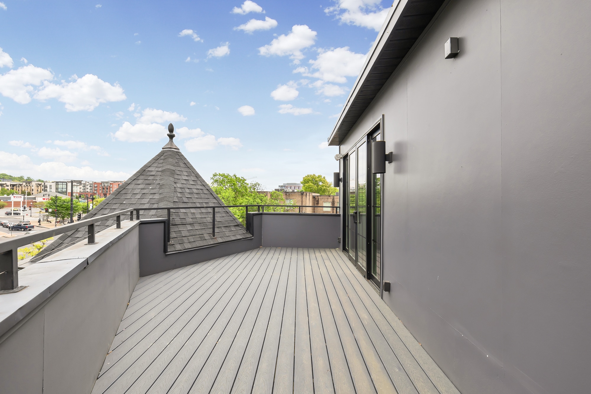 Building Photo - 1451 Maryland Ave NE