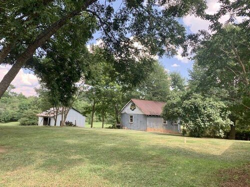Building Photo - 1172 Hull Rd