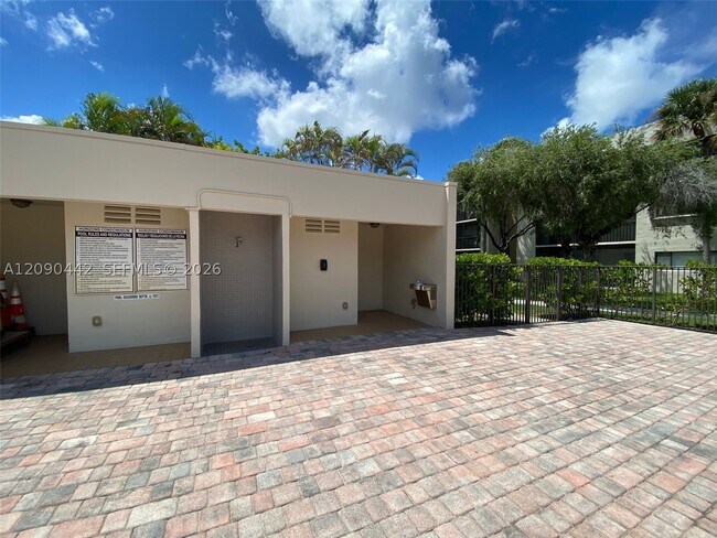 Building Photo - 8015 SW 107th Ave