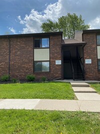 Building Photo - COMING SOON! 2 Bedroom Apartment in Butler!!