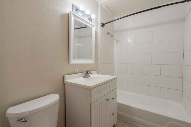 Building Photo - 3710 W 44th St