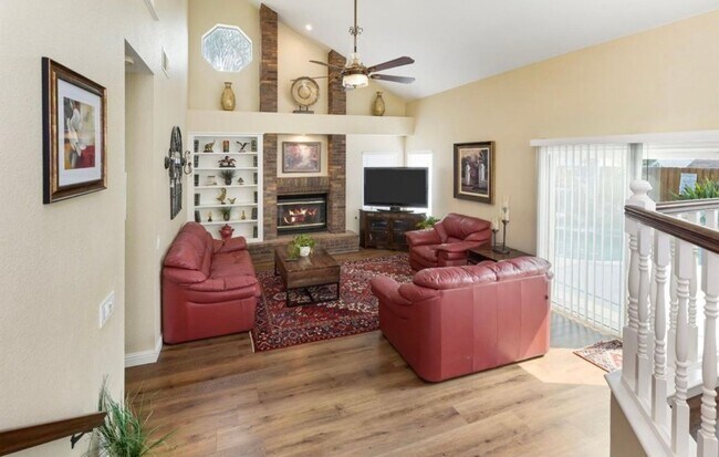 Building Photo - Beautiful Antelope Home with Private Pool | Available July 1st | $3,350/mo