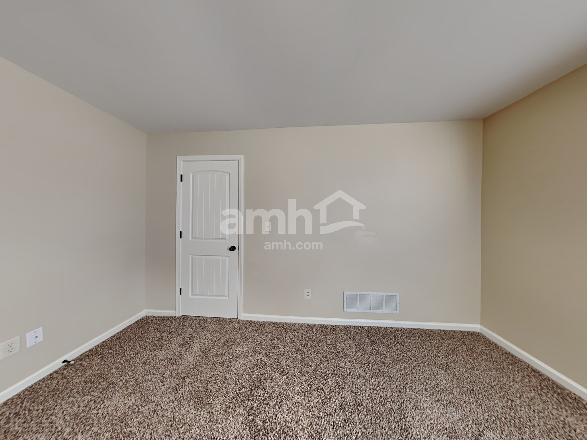 Building Photo - 5883 Savannah Pky