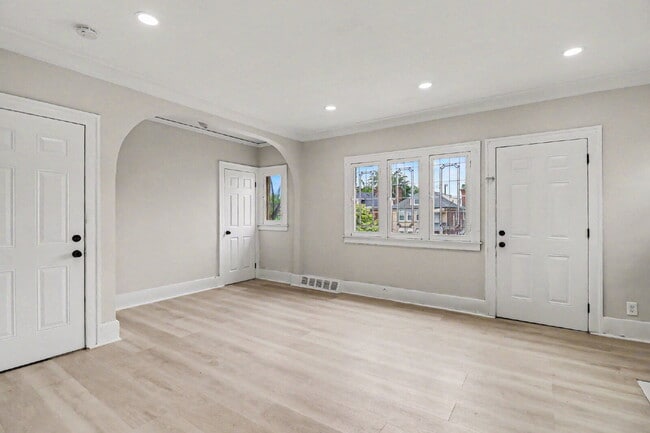 Building Photo - Freshly Updated 3-BR Detroit Rental | Section 8 Applicants Welcome! OWNER SPECIAL- 1/2 off first ...