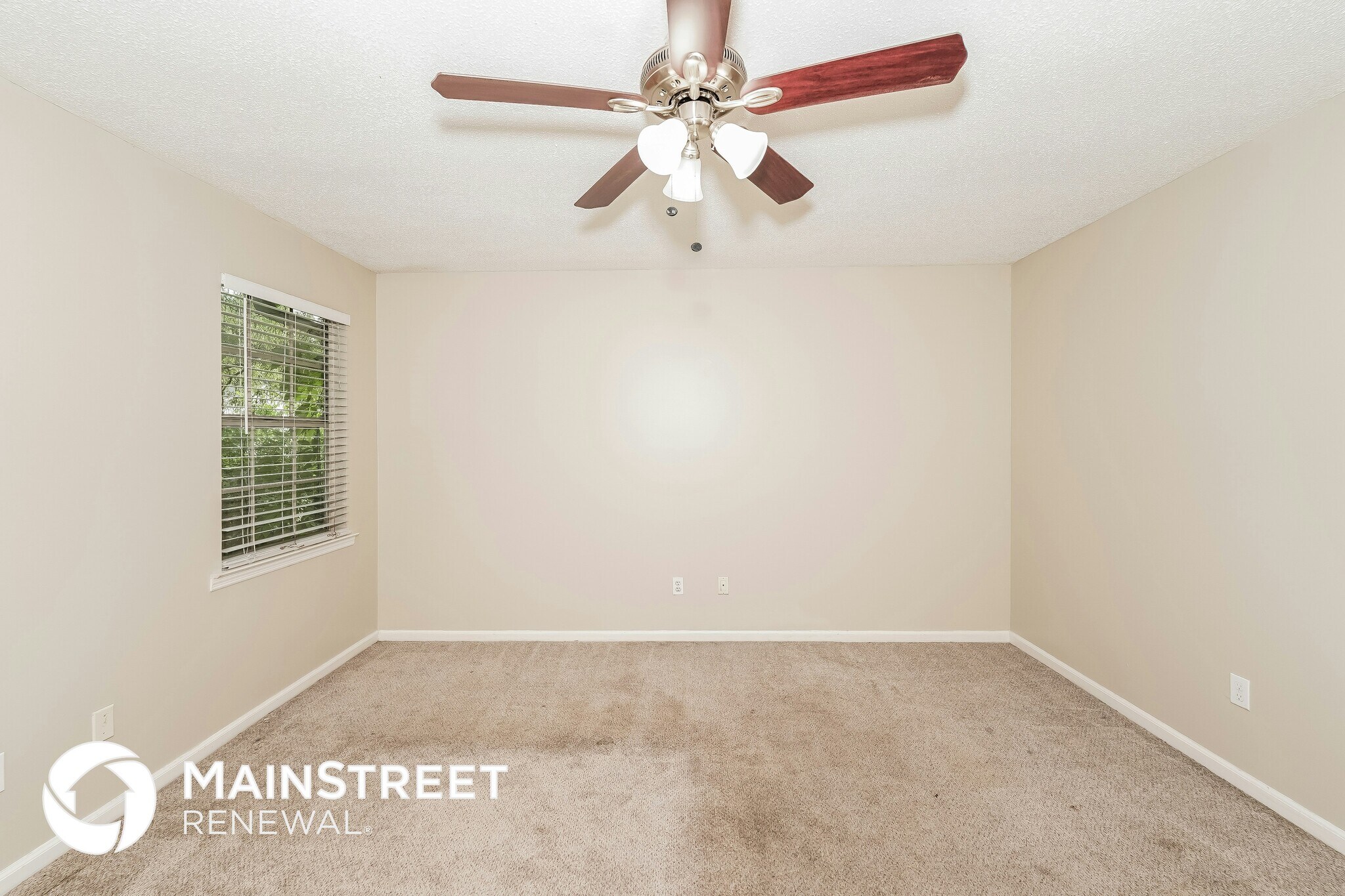 Building Photo - 636 Cresap Cir NE