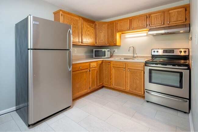 Building Photo - Rutrough Road