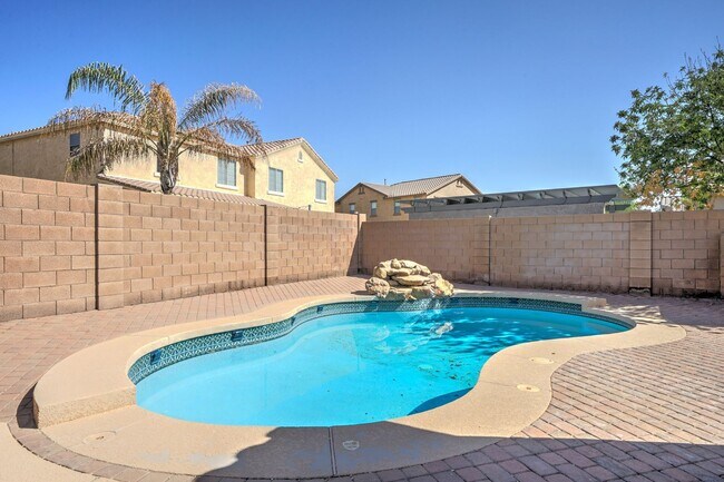 Building Photo - AVAILABLE NOW IN SHAMROCK ESTATES GILBERT!!!