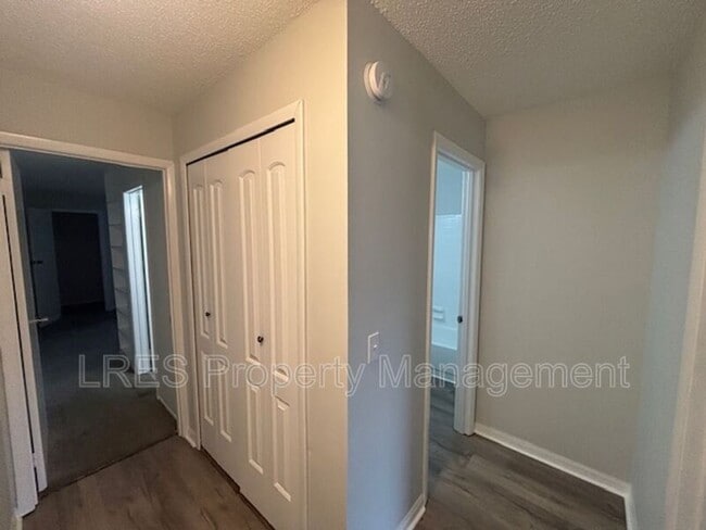 Building Photo - 163 Clear Lake Cir