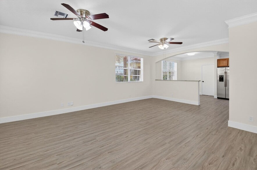 Building Photo - 4801 N Wickham Cir