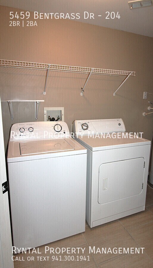 Building Photo - 5459 Bentgrass Dr