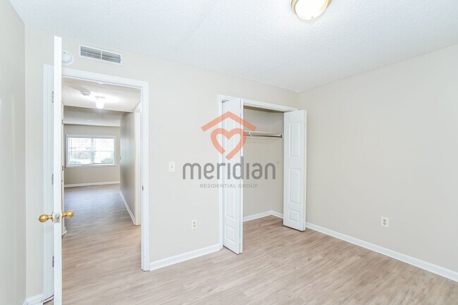 Building Photo - 2 bed / 1 bath ~ Ladson, SC Move-In Today!