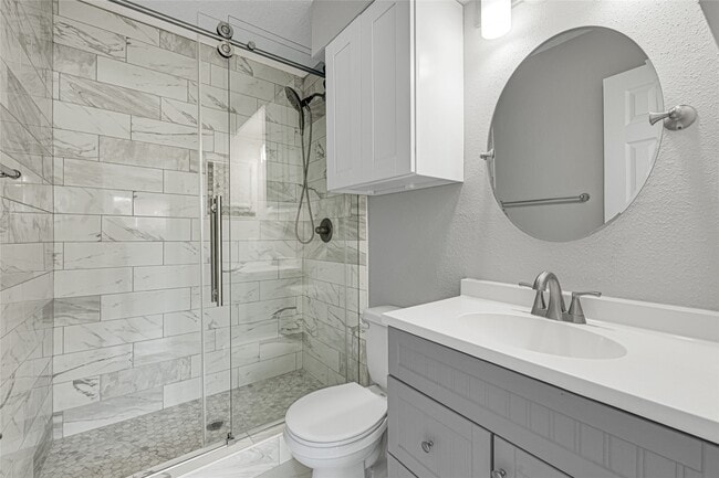 Building Photo - 1803 Flamingo Dr