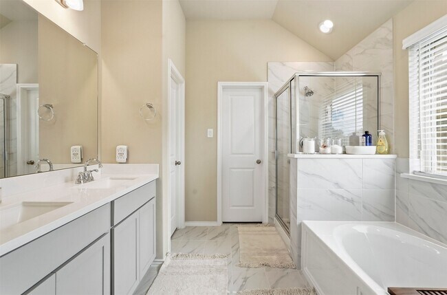 Building Photo - 10526 Cabot Trl