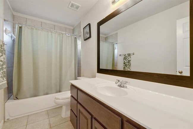 Building Photo - 8108 Tierra Linda Ln