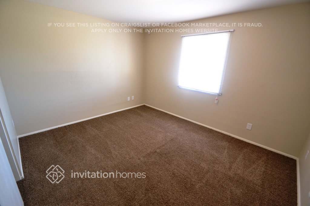 Building Photo - 5902 W Highland Ave