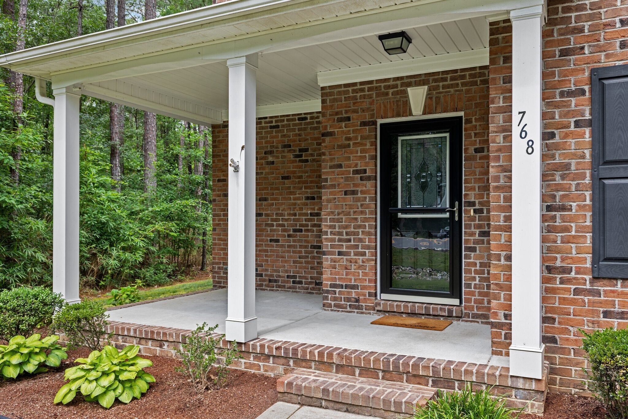 Building Photo - 768 Riverbirch Dr