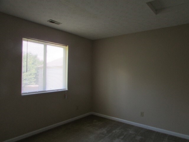 Building Photo - 6658 Largo Ln