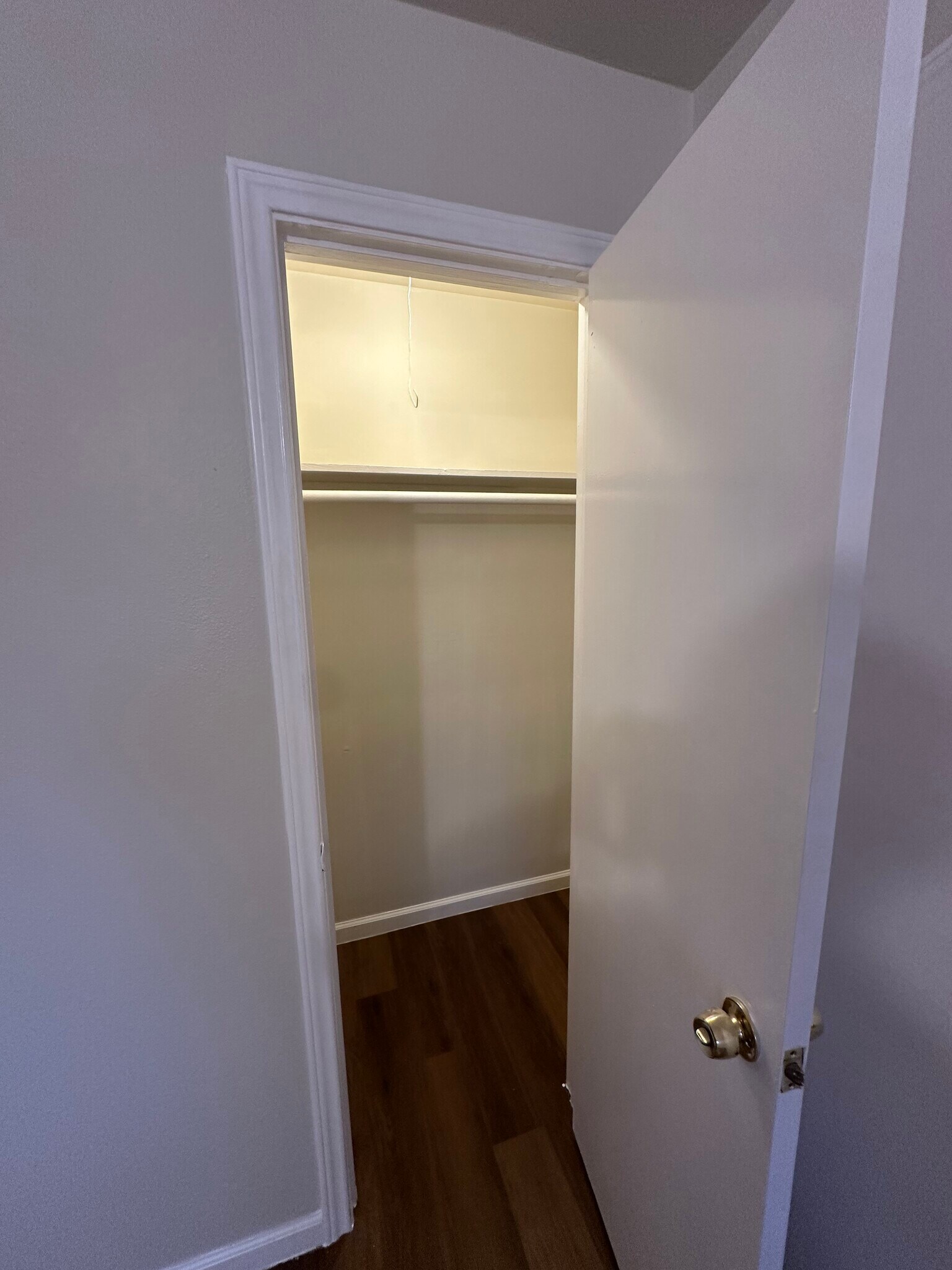 Building Photo - 10825 Greenwillow St
