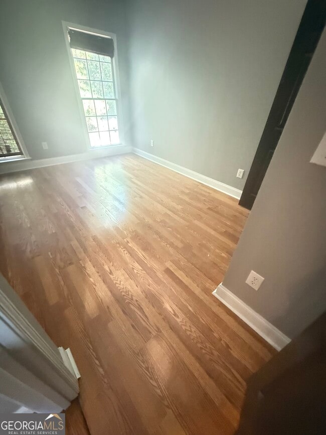 Building Photo - 5679 Coopers Glen Ct SW