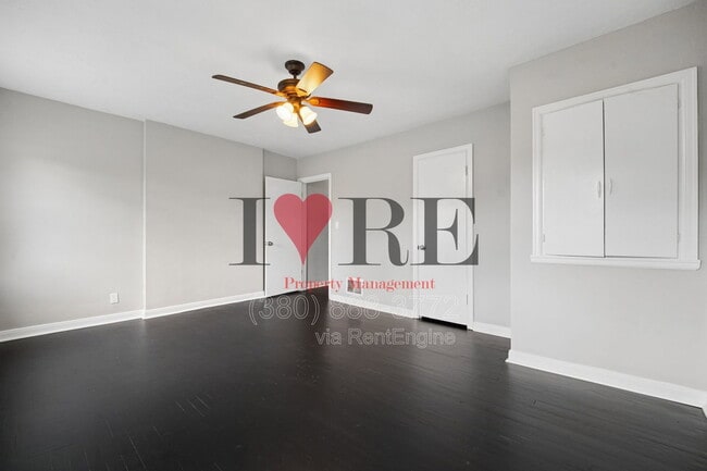 Building Photo - 338 S Chase Ave
