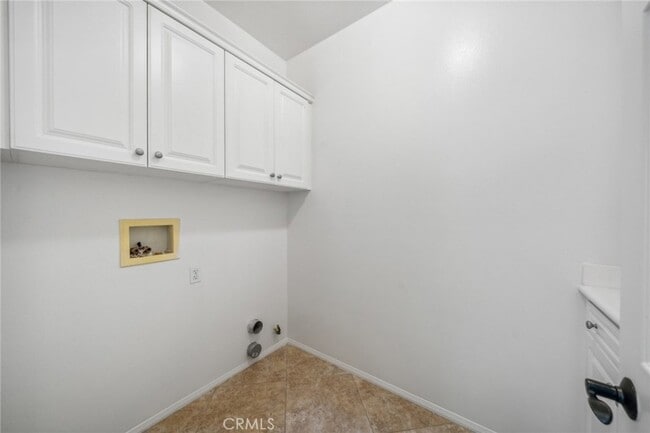 Building Photo - 236 Terra Cotta