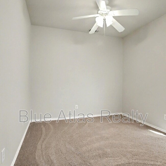 Building Photo - 6120 Amberjack Trail