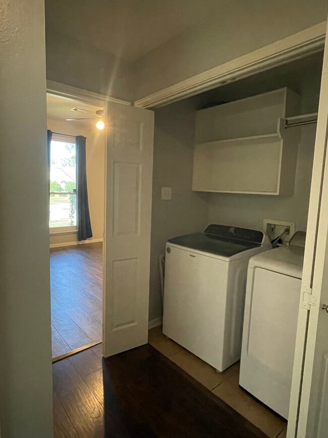 Building Photo - 3023 Quill Meadow Dr