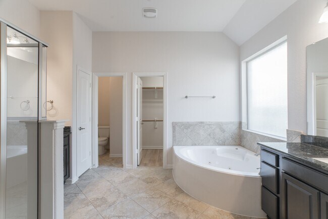 Building Photo - 7 Deer River Cir