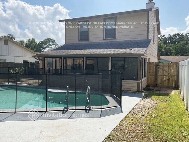 Building Photo - 1623 Palm Leaf Dr