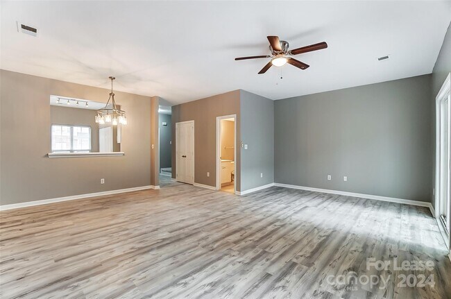Building Photo - 6429 Mallard View Ln