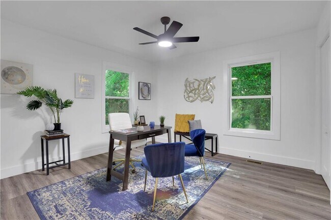 Building Photo - 2466 Old Hapeville Rd SW