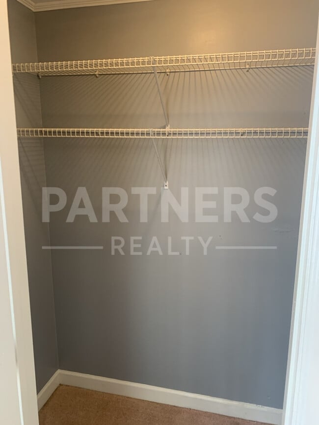 Building Photo - 3283 Gilmer Ave