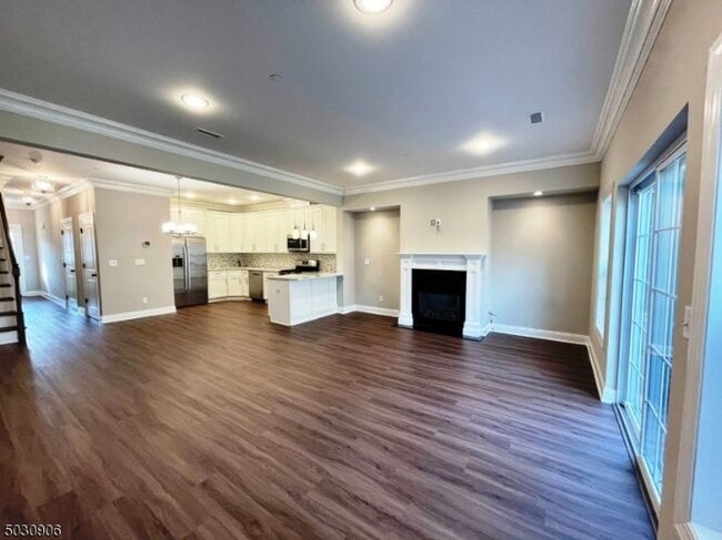 Building Photo - 7 N Ridge Cir