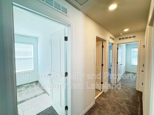 Building Photo - 645 Bell Prairie Cir