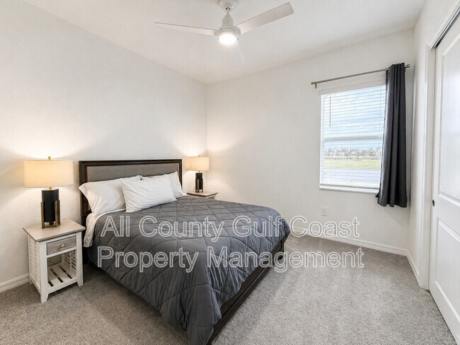 Building Photo - 5628 Lightning Whelk Ln