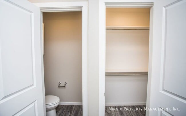 Building Photo - 2114 N. Ave. L-B