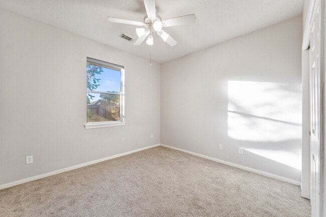 Building Photo - 7039 Fountain Lilly Dr