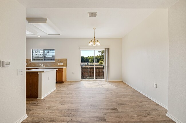 Building Photo - 8109 Verbank Villa
