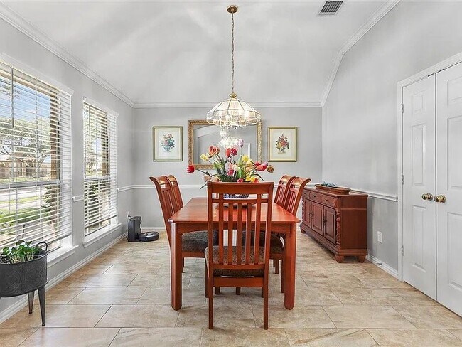 Building Photo - 15714 Spring Trail