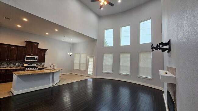 Building Photo - 3715 Aldridge Dr