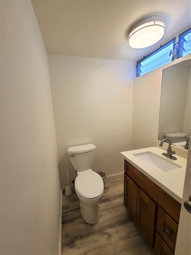 Building Photo - Koolau Vista!  Kailua Town convenience. 2 bed, 1.5 bath, 1 covered parking!