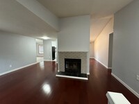 Building Photo - Beautiful Single Level Four Bedroom  Craft...