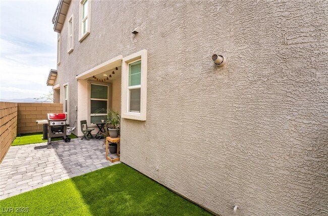 Building Photo - 128 Kimberlite Dr