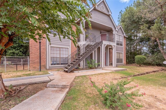 Primary Photo - 2402 Sycamore Ave