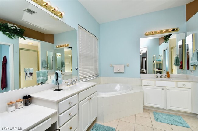 Building Photo - 2162 Oxford Ridge Cir