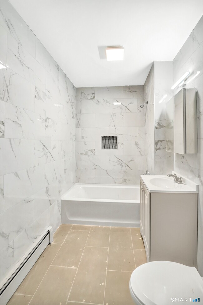 Building Photo - 341 Lincoln St